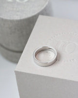 Meant to Be His True Love band - 18kt Hvidguld