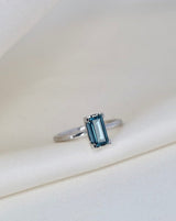 Nord London Blue ring turned - 18kt Hvidguld