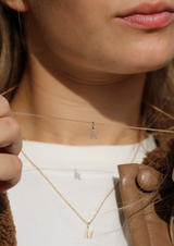 My R diamant vedhæng - 18kt Hvidguld