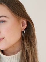 Rock Classic Grey diamant creol M - 18kt Hvidguld